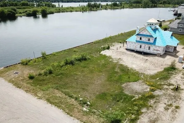 21 Dock LN, Tay, ON L0K 1R0