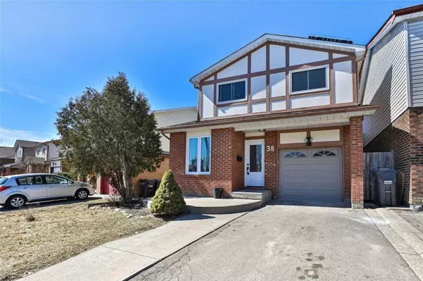 38 Winterfold DR, Brampton, ON L6V 3T2