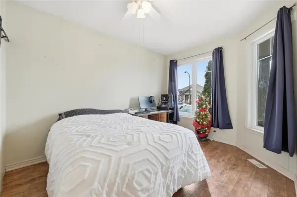 West Lincoln, ON L0R 2A0,16 Brookside TER