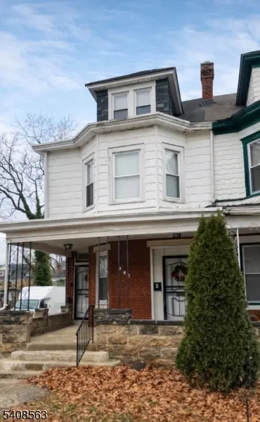 943 Carteret Ave, Trenton City, NJ 08618