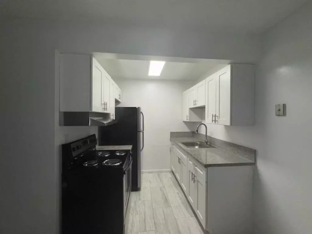 Hollywood, FL 33020,2220 Hayes St #7