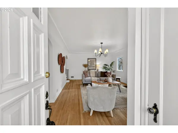 Portland, OR 97202,7744 SE 18TH AVE