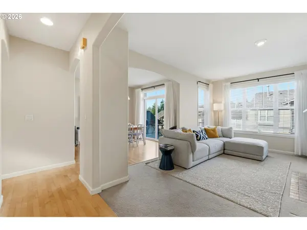 2442 NW BURNETT ST, Portland, OR 97229