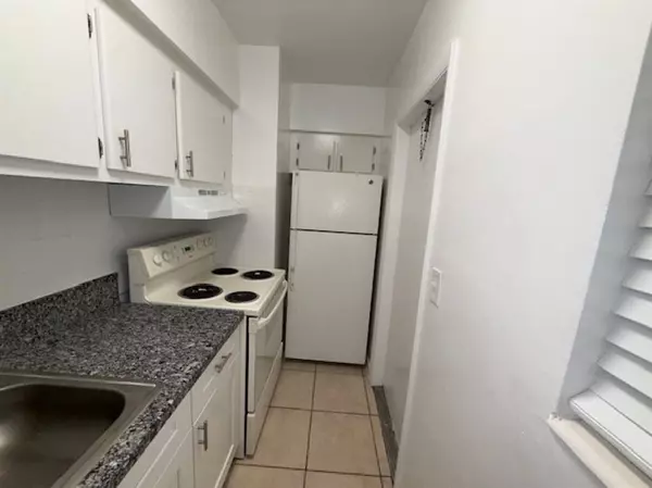 Pompano Beach, FL 33060,119 NE 5th St #3