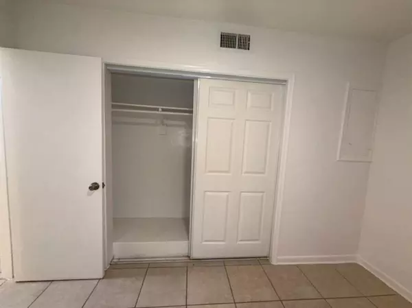 Pompano Beach, FL 33060,119 NE 5th St #3