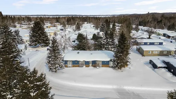 Oro-medonte, ON L0L 1T0,1 MAPLE CRES