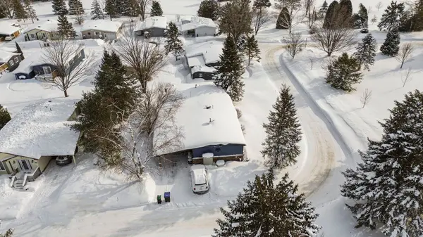 Oro-medonte, ON L0L 1T0,1 MAPLE CRES