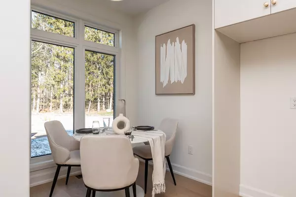 Pelham, ON L3C 3C3,11 Stickles ST