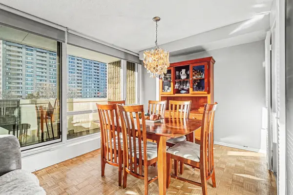 Britannia - Lincoln Heights And Area, ON K2B 5W8,2625 Regina ST #409