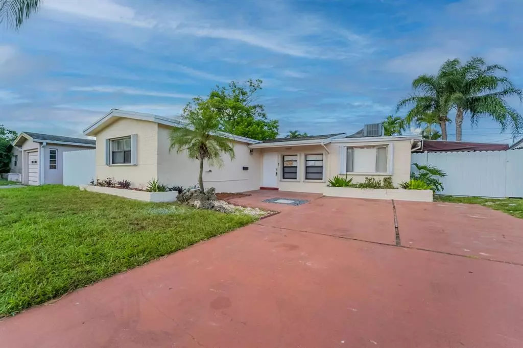 Hollywood, FL 33024,6660 Allen St