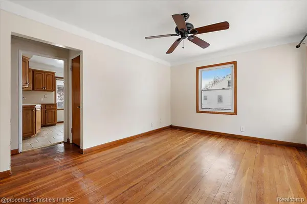 23704 Hazelwood AVE, Hazel Park, MI 48030