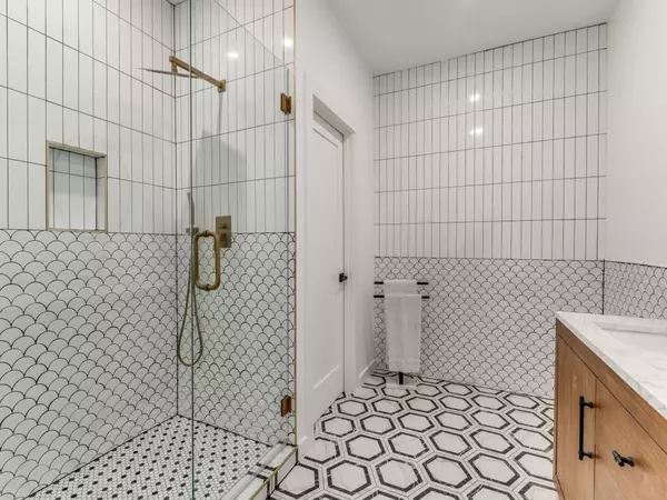 Dallas, TX 75208,632 Melba Street