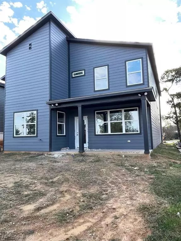 Dallas, TX 75203,1326 Diceman Avenue