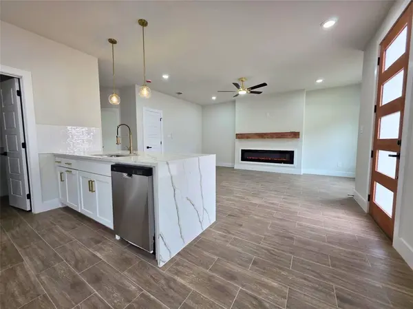 Granbury, TX 76048,2507 Lakeridge Drive