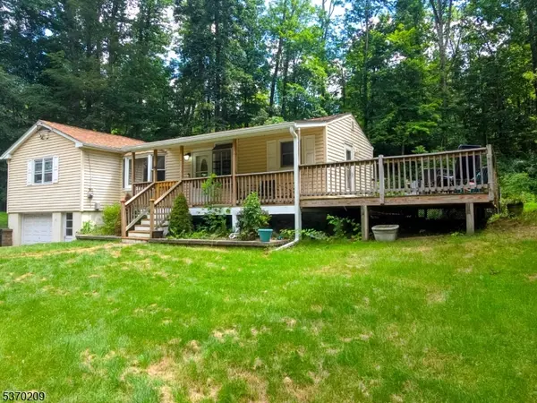 17 Youngs Rd, Andover Twp., NJ 07860
