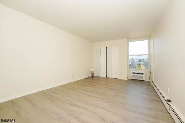 1 River Rd #3G, Nutley Twp., NJ 07110