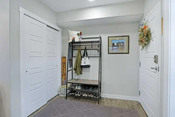 Brooks, AB T1R0Y7,499 Meadowlake CT E #208