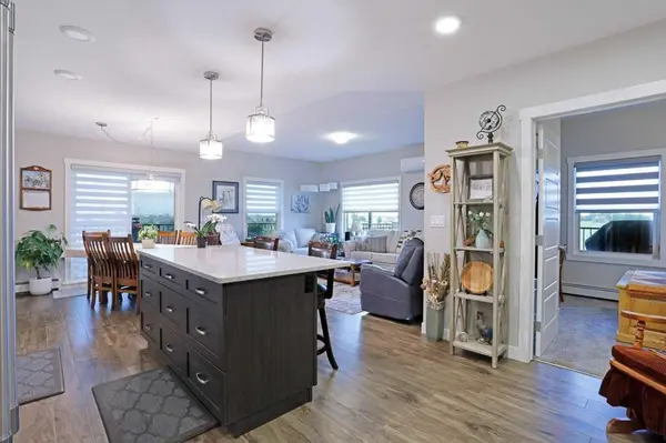 Brooks, AB T1R0Y7,499 Meadowlake CT E #208