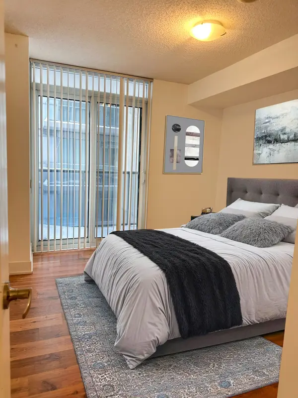 20 Blue Jays WAY #1619, Toronto C01, ON M5V 3W6