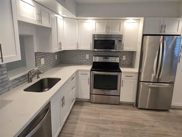 Coconut Creek, FL 33066,2103 Lucaya Bnd #C-1