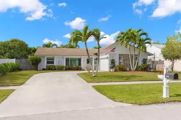 Boynton Beach, FL 33472,8101 Rose Marie Cir