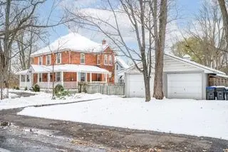 4 Thomas ST, Adjala-tosorontio, ON L0M 1K0