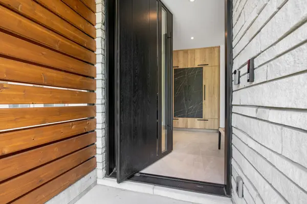 322 PERRIER AVE, Vanier And Kingsview Park, ON K1L 5C7