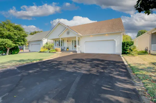 Brighton, ON K0K 1H0,27 Sandpiper WAY