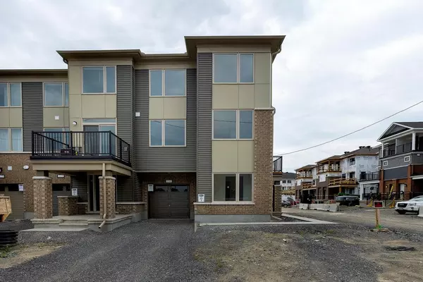 231 Darjeeling Avenue AVE, Barrhaven, ON K2J 6Y7