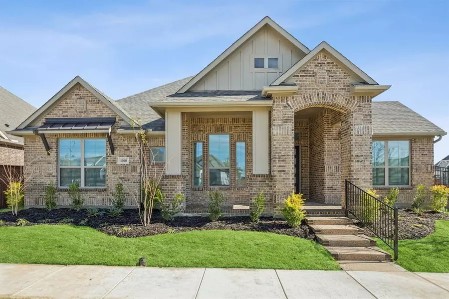 1000 Sunflower Street, Crowley, TX 76036