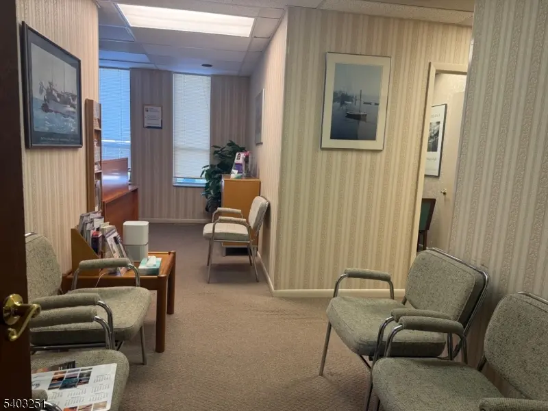 191 Hamburg Tpke, Pompton Lakes Boro, NJ 07442