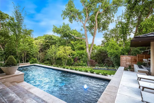 Dallas, TX 75229,11460 Strait Lane