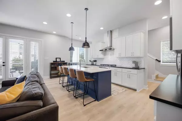 Fort Worth, TX 76107,241 Wimberly Street