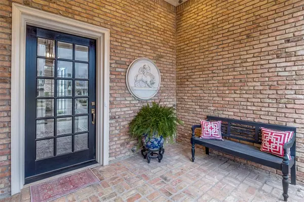 Dallas, TX 75230,5723 Over Downs Drive