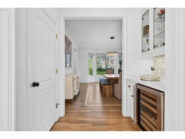 11511 S RIVERWOOD RD, Portland, OR 97219