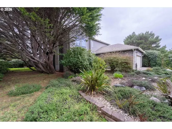 615 SW SEABIRD DR, Bandon, OR 97411