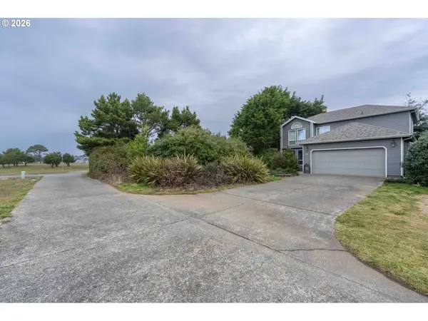 615 SW SEABIRD DR, Bandon, OR 97411