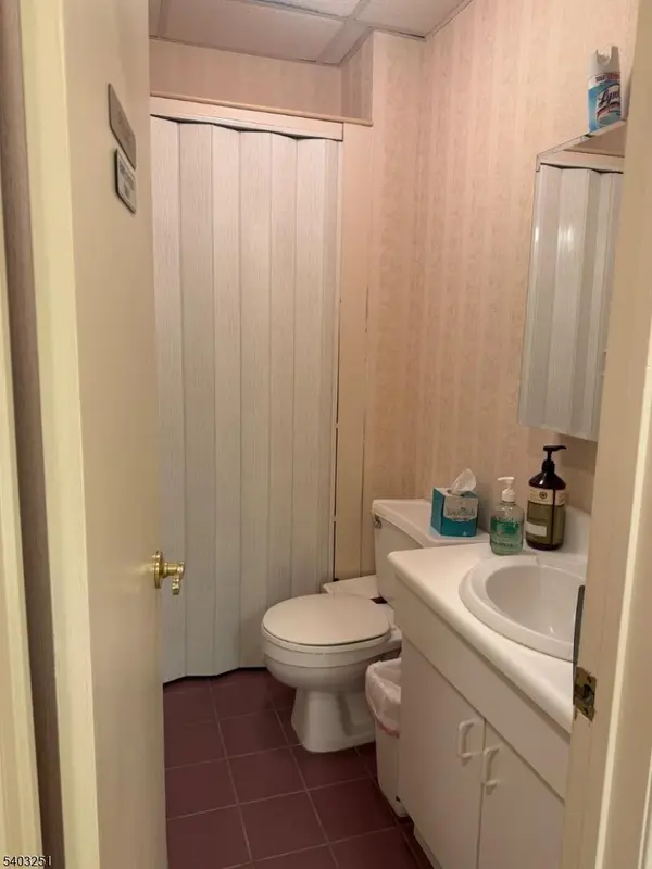 191 Hamburg Tpke, Pompton Lakes Boro, NJ 07442