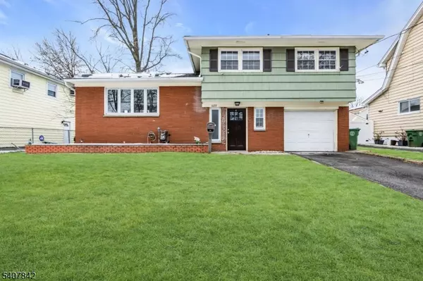 1022 Frank St, Roselle Boro, NJ 07203