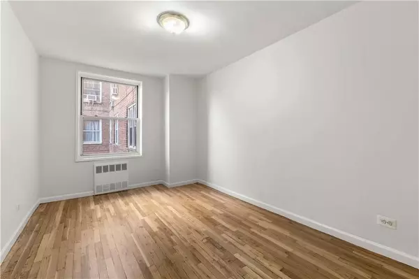 Brooklyn, NY 11210,2525 Nostrand AVE #2R