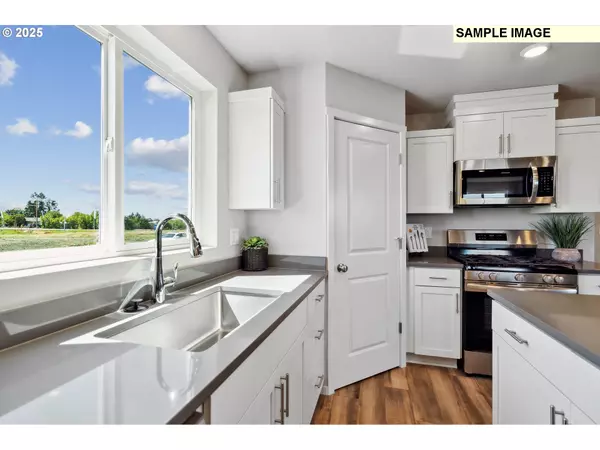 Woodburn, OR 97071,728 Merriott Lane