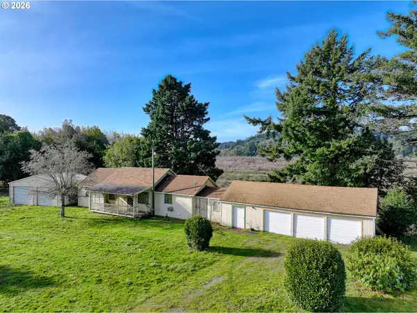 95707 JERRYS FLAT RD, Gold Beach, OR 97444