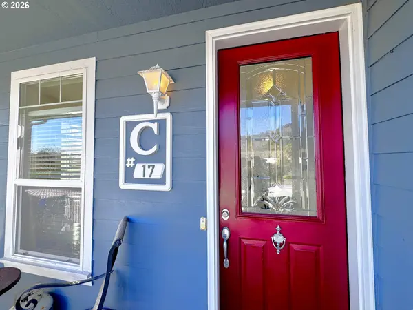 98126 W BENHAM LN #17, Brookings, OR 97415