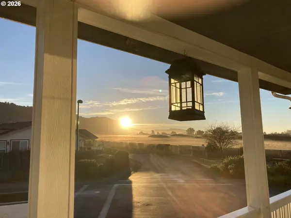 98126 W BENHAM LN #17, Brookings, OR 97415