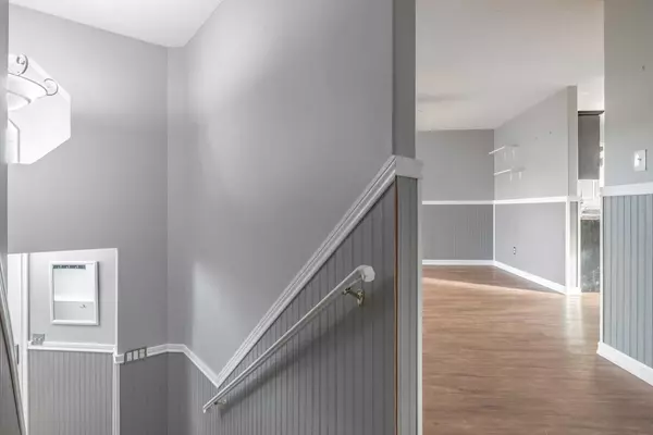 Brooks, AB T1R 1K1,263 Upland AVE