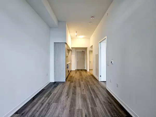 Toronto, ON M5E 0G1,55 Cooper ST #5006