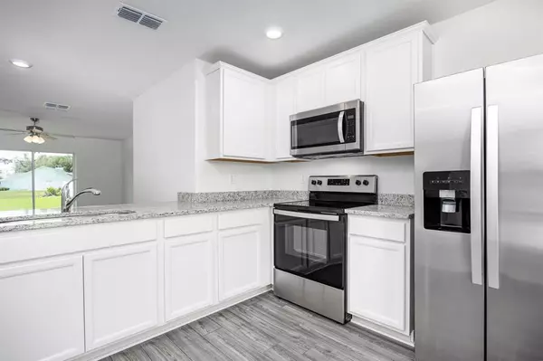 Port St Lucie, FL 34983,375 SW Dwight Ave