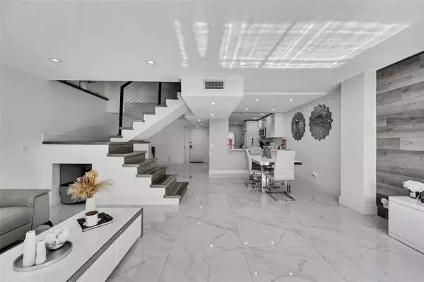 Coral Springs, FL 33065,9962 Royal Palm Blvd #9962