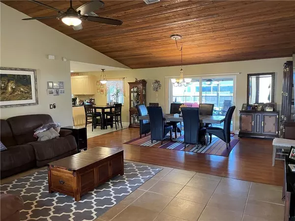 Davie, FL 33328,8581 27th Pl