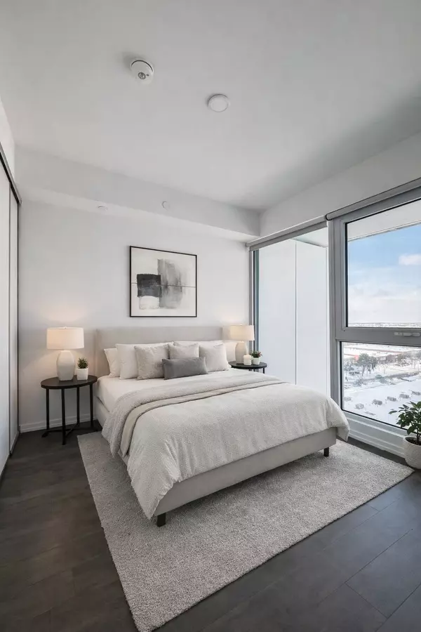 Vaughan, ON L4K 0L1,1000 Portage Pkwy #902